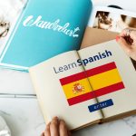 ¿Qué caracteriza al español como idioma?